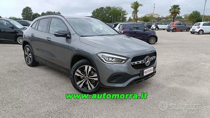 Usata Mercedes GLA200 150 CV (110 kW) 2022 Grigio SUV