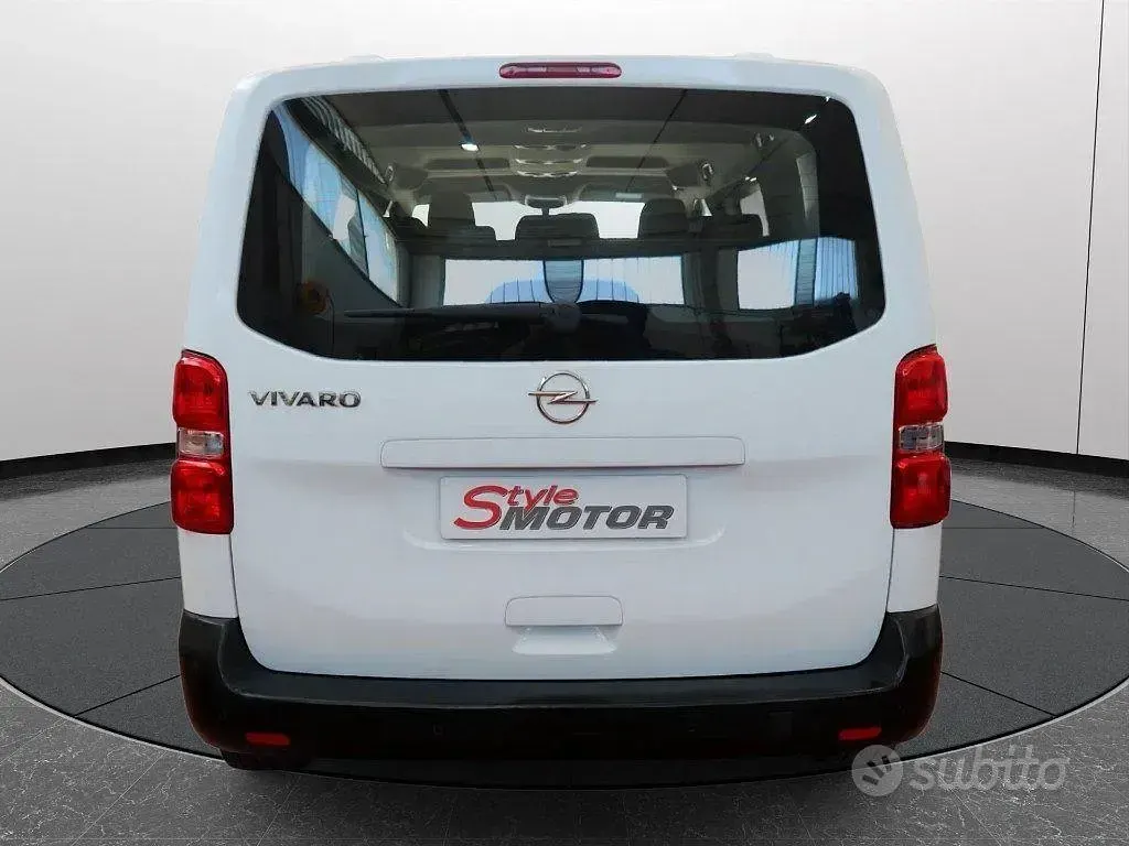 Usata Opel Vivaro-e Combi 144 CV (105 kW) 2020 Bianco Monovolume
