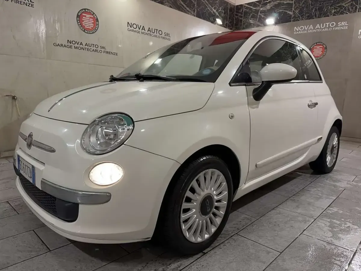 Usata Fiat 500 Lounge 69 CV (50 kW) 2012 Bianco Utilitaria