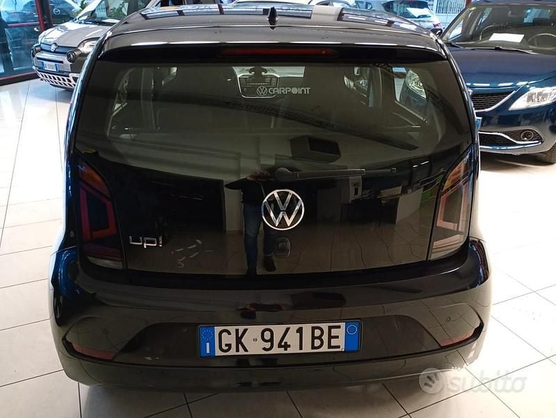 Usata VW up! Move 65 CV (47 kW) 2022 Nero Utilitaria