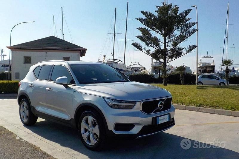 Usata Volvo XC40 190 CV (139 kW) 2018 Grigio SUV