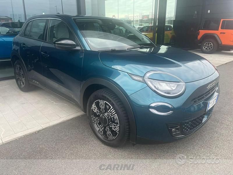 Usata Fiat 600 110 CV (80 kW) 2024 Blu/azzurro SUV