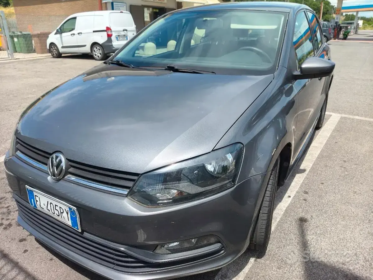 Usata VW Polo 75 CV (55 kW) 2017 Grigio Berlina