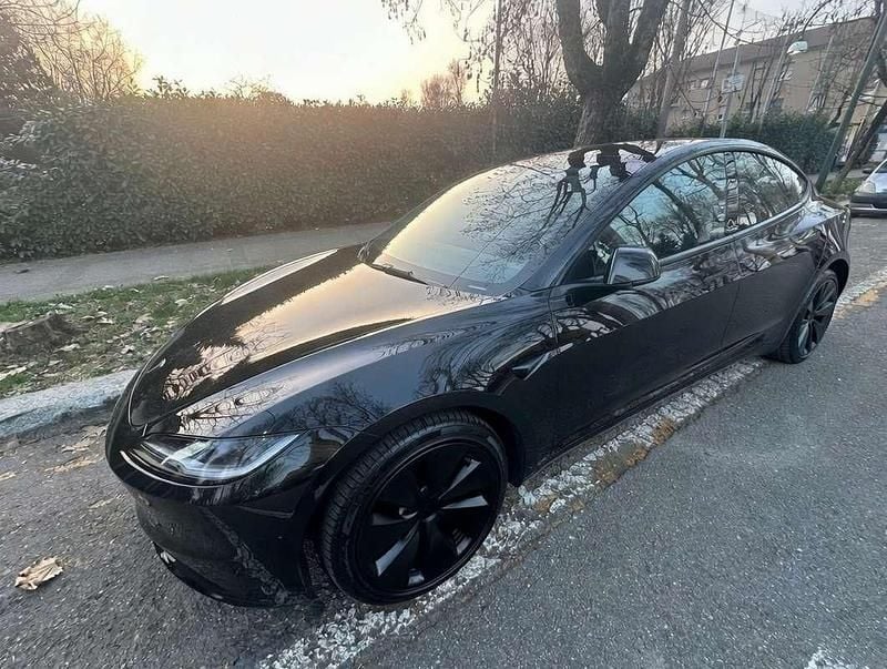 Usata Tesla Model 3 RWD 88 kW (120 CV) 2024 Nero Berlina