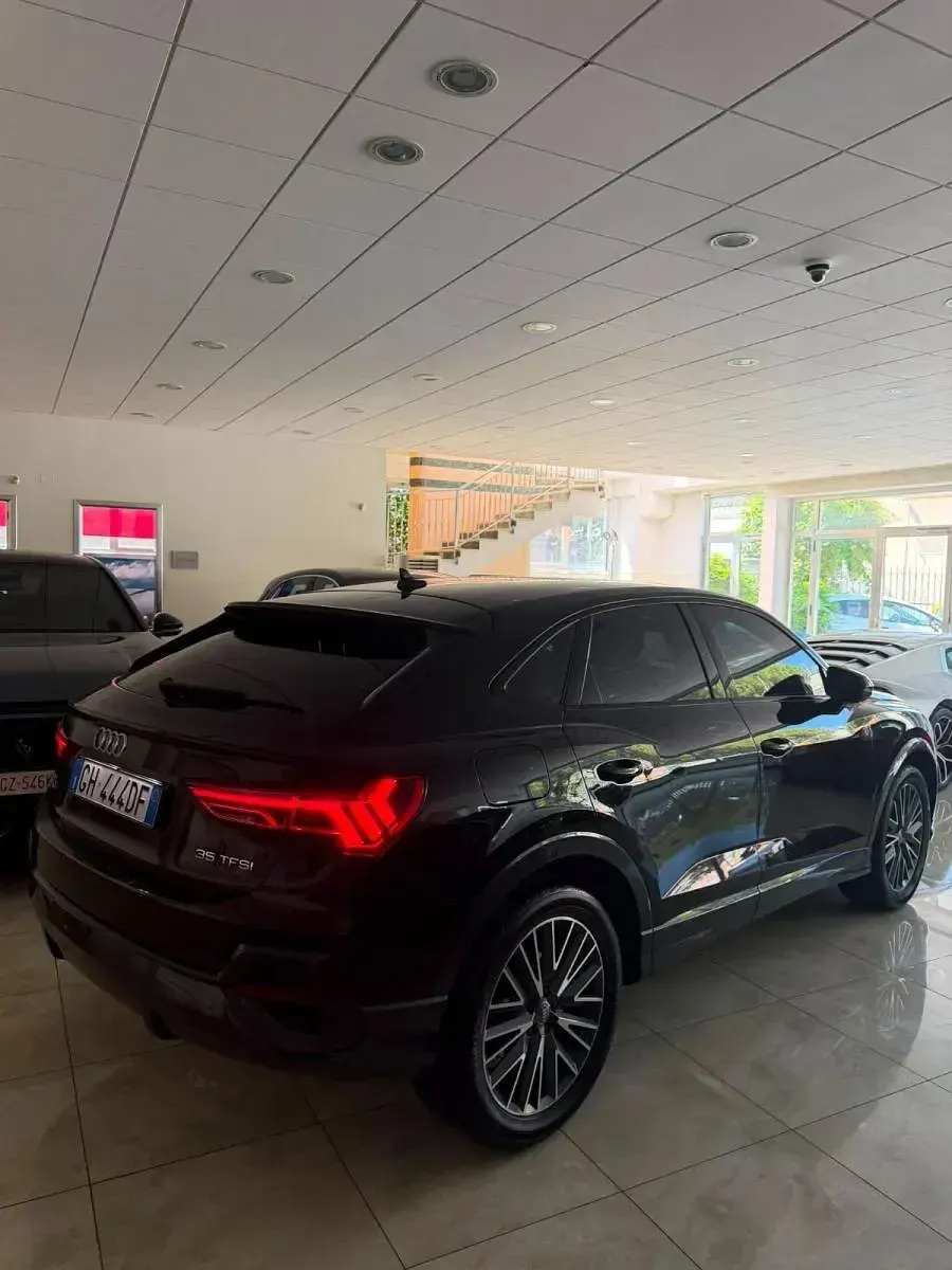 Usata Audi Q3 Sportback S-Line 150 CV (110 kW) 2021 Nero SUV