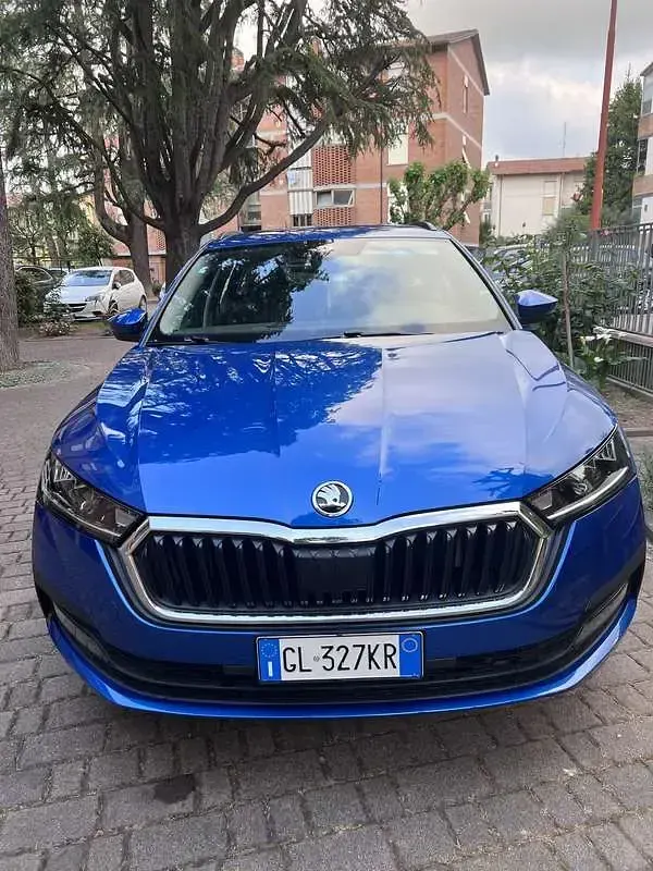 Usata Skoda Octavia Style 150 CV (110 kW) 2022 Blu Station wagon