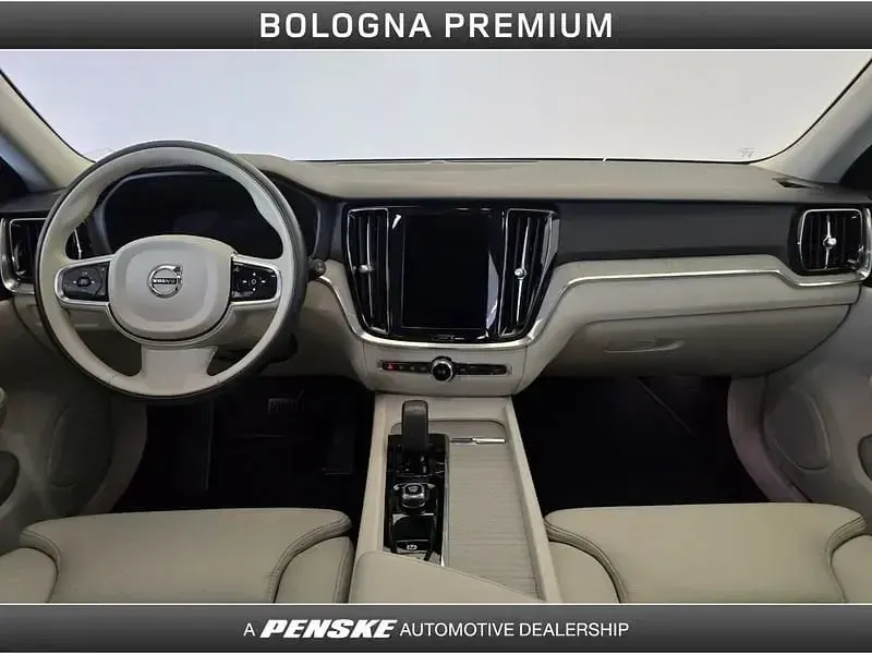 Usata Volvo V60 CC Plus 197 CV (144 kW) 2023 Grigio Station wagon