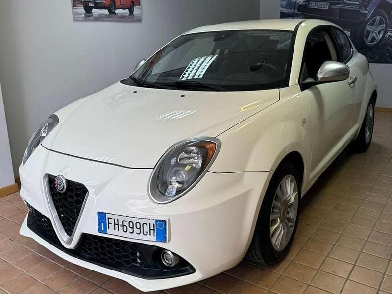 Bianco Usata 2017 Alfa Romeo MiTo Super Due volumi | 8290 € (Ottimo prezzo) - Immagine 1/4