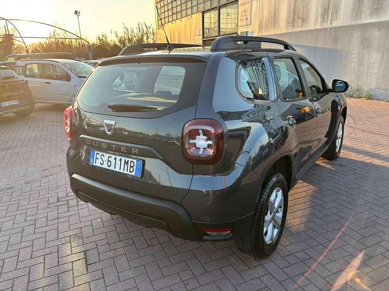 Usata Dacia Duster Comfort 114 CV (83 kW) 2018 Grigio SUV