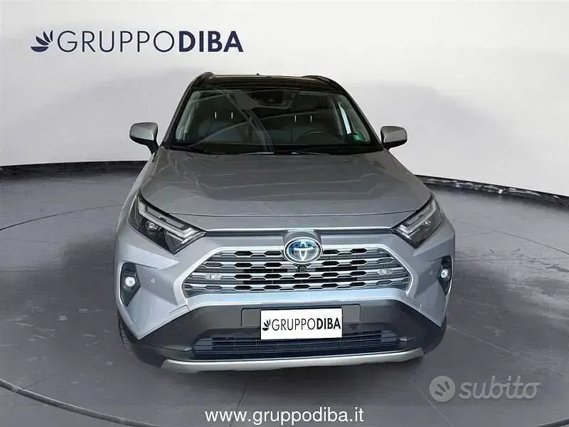 Usata Toyota RAV4 Hybrid 178 CV (130 kW) 2024 Grigio SUV