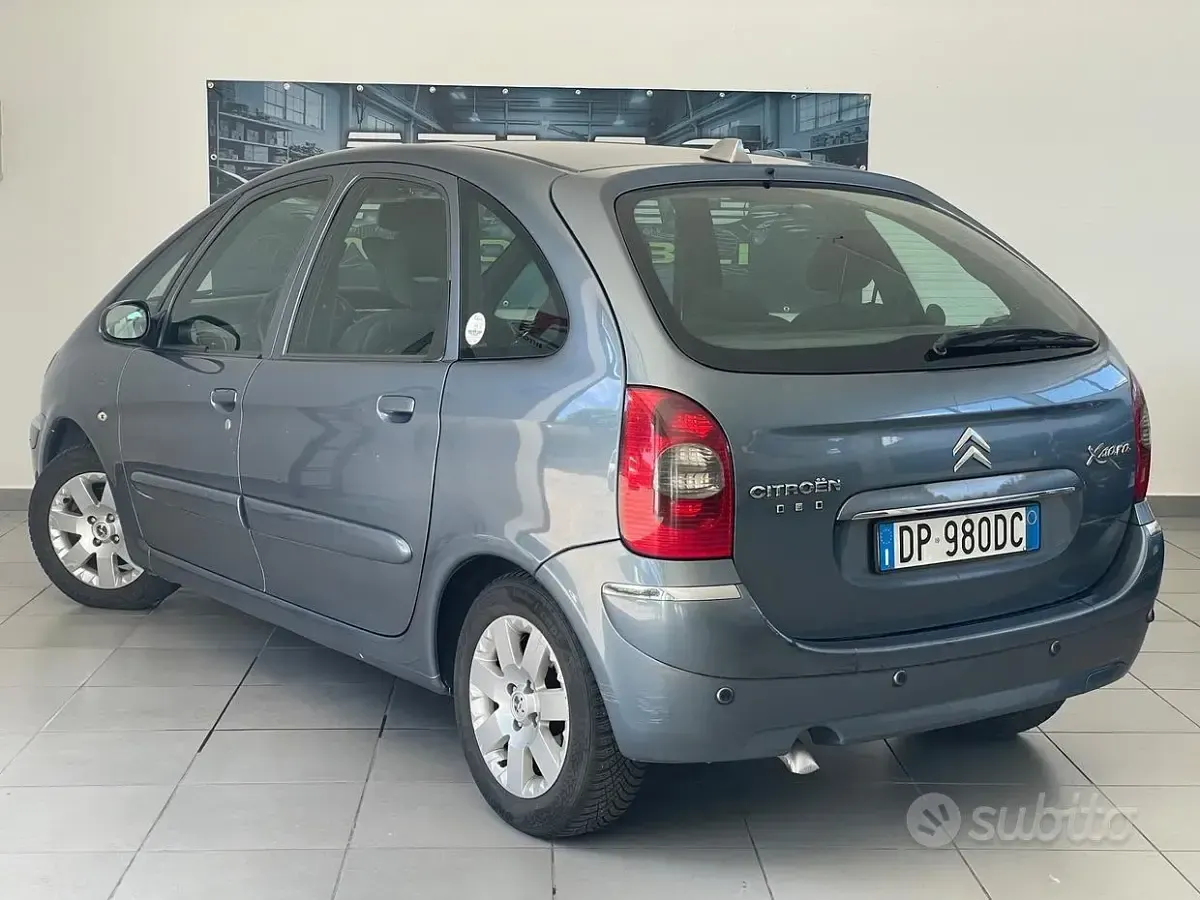 Usata Citroën Xsara Picasso 109 CV (80 kW) 2008 Bluazzurro Monovolume