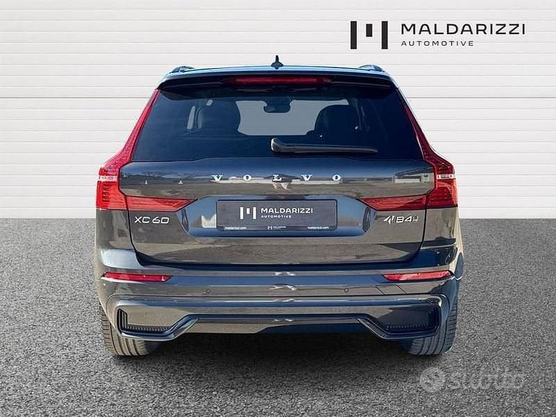Usata Volvo XC60 Ultimate 197 CV (144 kW) 2024 Nero SUV