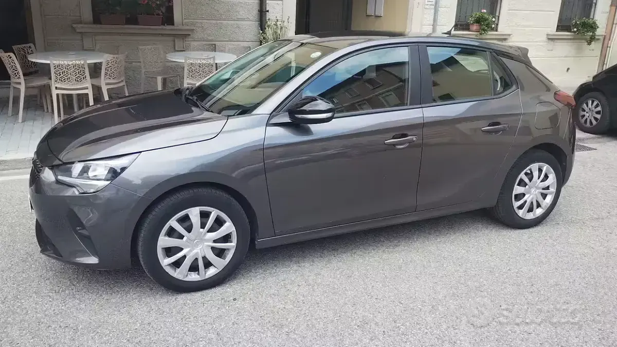 Usata Opel Corsa Edition 75 CV (55 kW) 2019 Grigio Utilitaria
