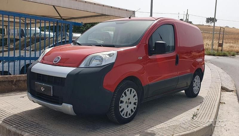 Usata Fiat Fiorino 95 CV (69 kW) 2015 Rosso Monovolume