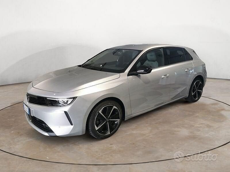 Usata Opel Astra Business Elegance 130 CV (95 kW) 2023 Grigio Berlina