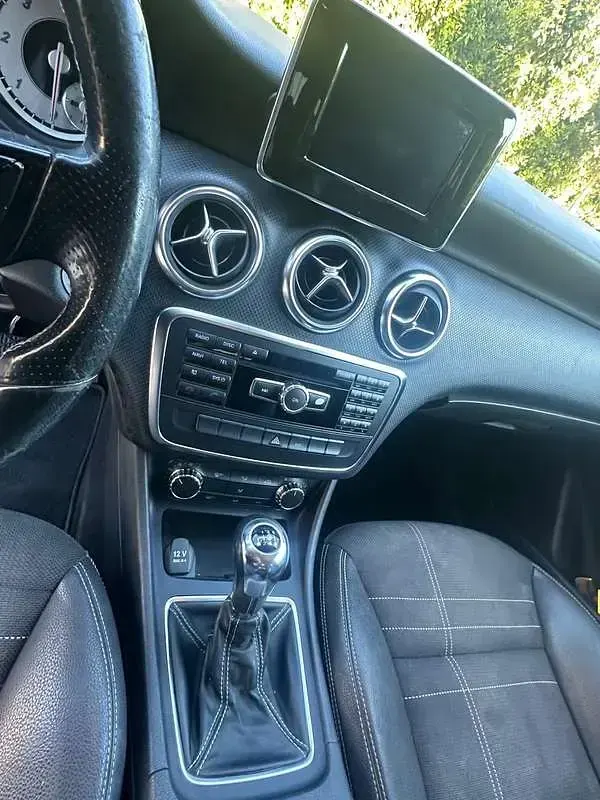Usata Mercedes A180 SE 109 CV (80 kW) 2014 Utilitaria