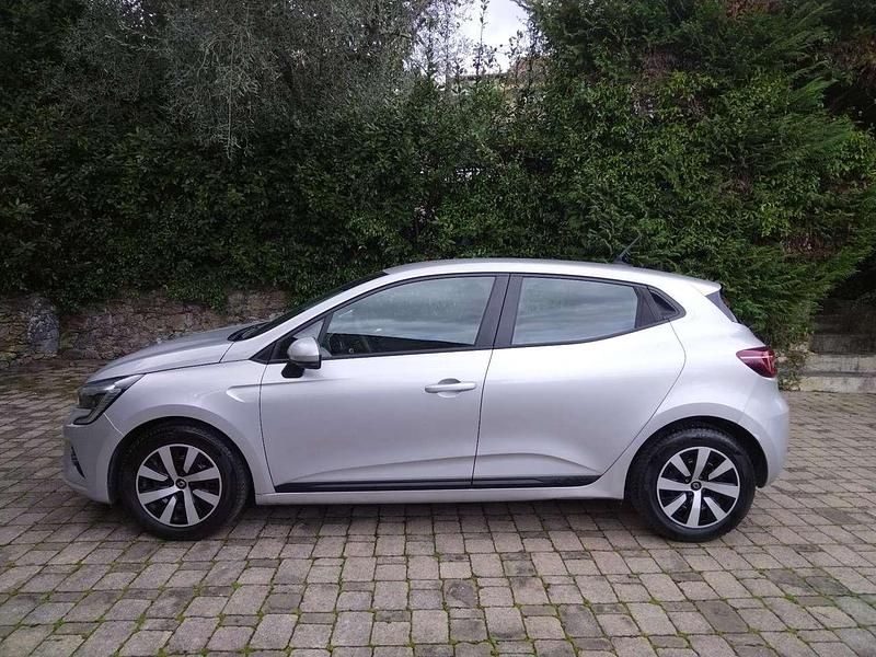 Usata Renault Clio V 101 CV (74 kW) 2021 Argento Berlina