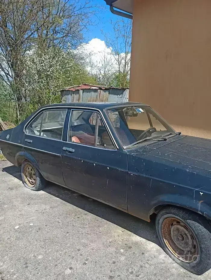 Usata Ford Escort 44 CV (32 kW) 1970