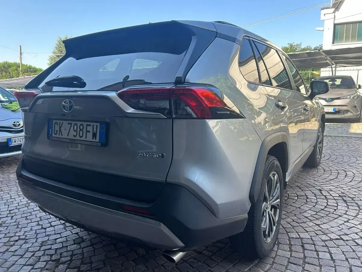 Usata Toyota RAV4 Hybrid Style 178 CV (130 kW) 2022 Other SUV