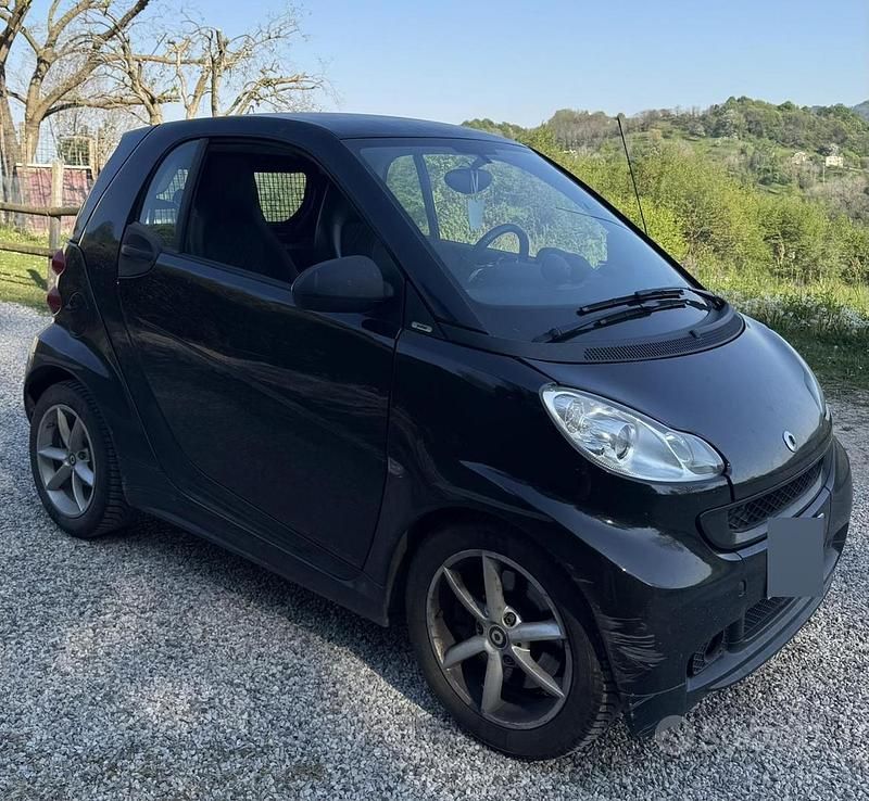 Begagnad Smart ForTwo Coupé 54 HK (39 kW) 2012 Svart Sportkupé