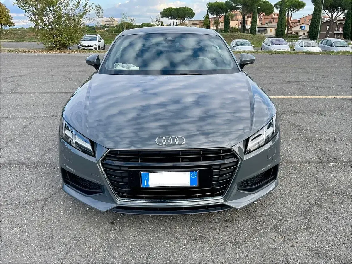 Usata Audi TT S-Line 180 CV (132 kW) 2018 Grigio Coupé