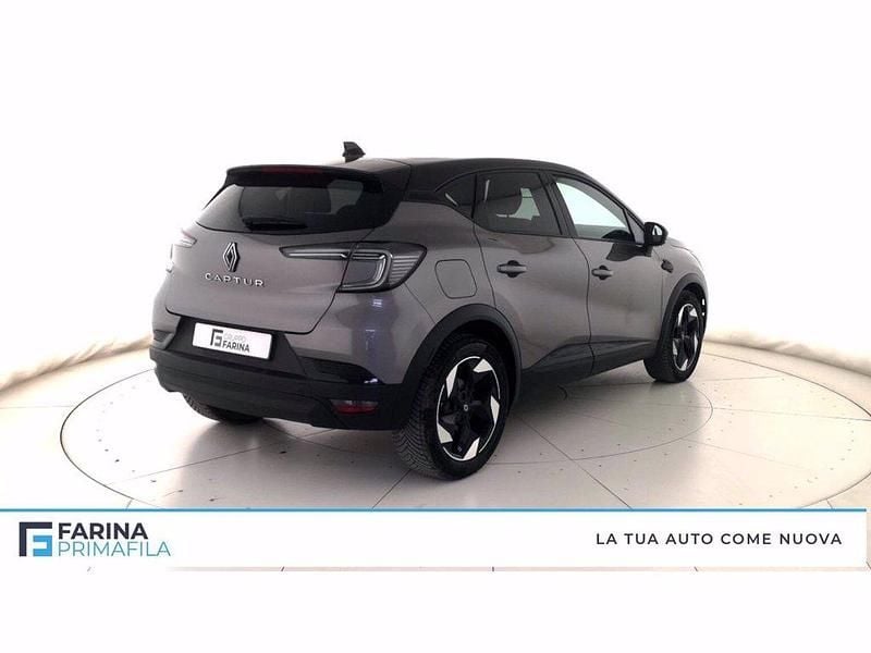 Usata Renault Captur Techno 91 CV (66 kW) 2025 Grigio scuro /tetto nero SUV