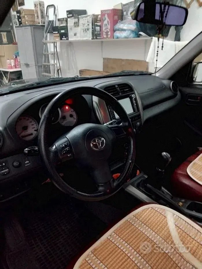 Usata Toyota RAV4 2004 Nero SUV