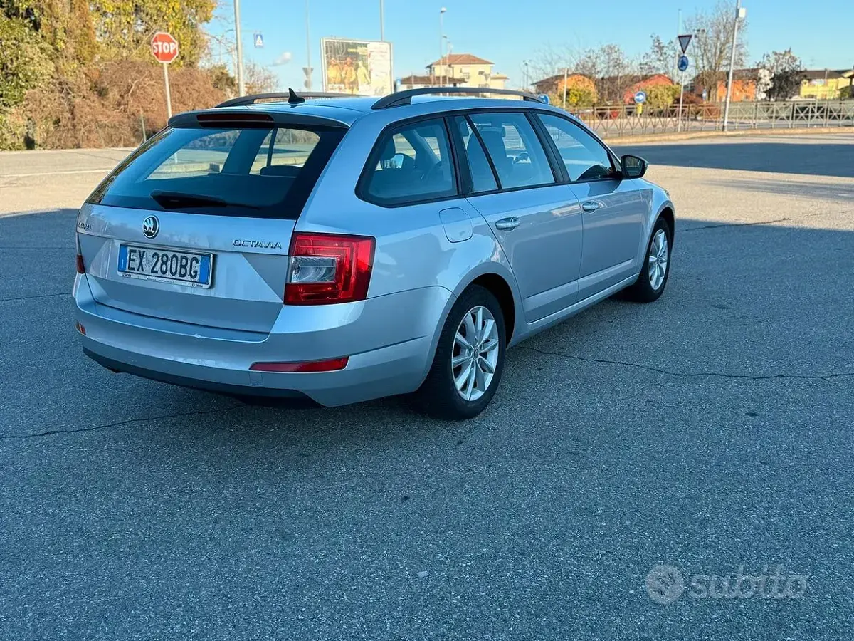 Begagnad Skoda Octavia 110 HK (80 kW) 2014 Grå Kombi
