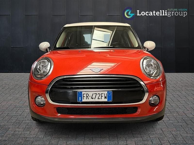 Usata Mini Cooper D 116 CV (85 kW) 2018 Arancione Utilitaria