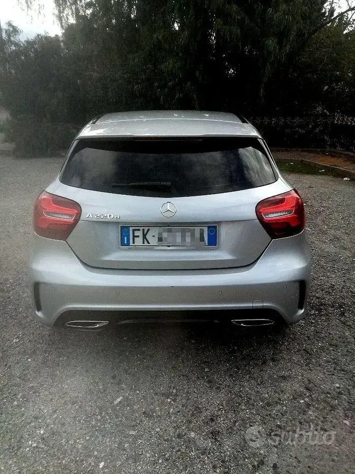 Usata Mercedes 220 AMG 177 CV (130 kW) 2017 Berlina