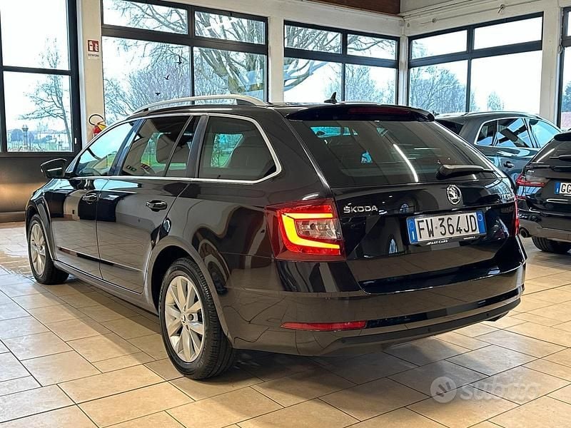 Usata Skoda Octavia Ambition 150 CV (110 kW) 2019 Nero Station wagon