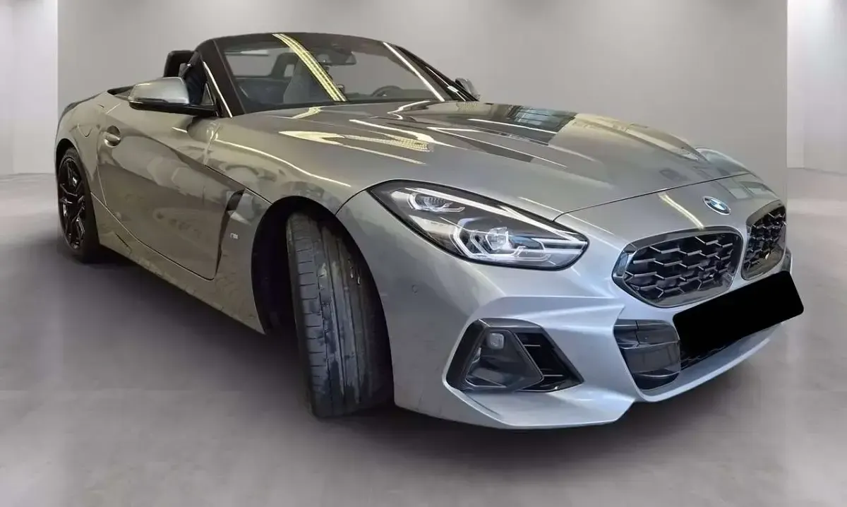 Usata BMW Z4 M Sport 197 CV (144 kW) 2023 Skyscraper grau Cabrio