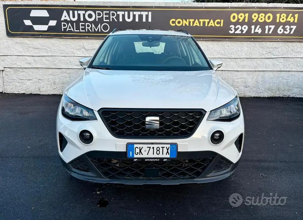 Usata Seat Arona Style 95 CV (69 kW) 2023 Bianco SUV
