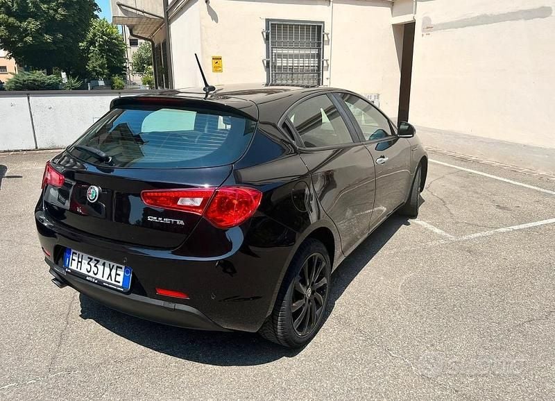 Usata Alfa Romeo Giulietta Super 120 CV (88 kW) 2017 Utilitaria