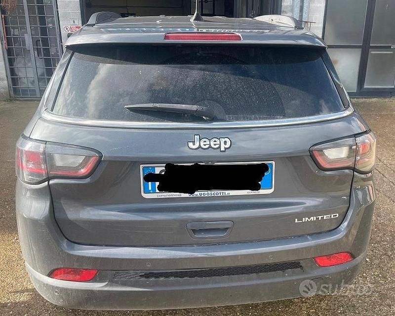 Usata Jeep Compass 130 CV (95 kW) 2022 Grigio SUV