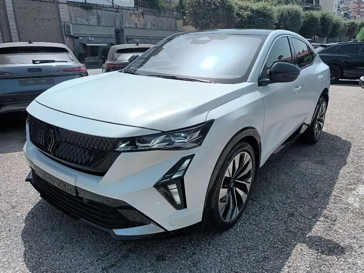 Usata Renault Rafale Techno 131 CV (96 kW) 2025 Bianco SUV
