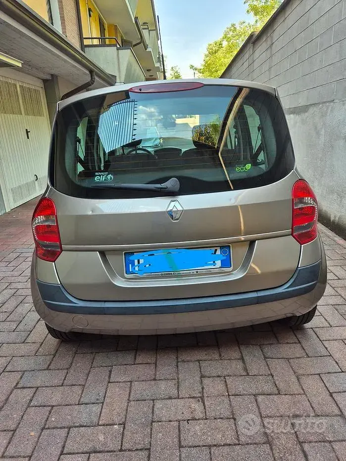 Usata Renault Grand Modus 75 CV (55 kW) 2008 Monovolume
