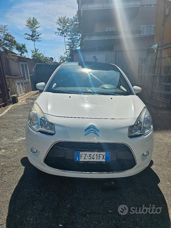 Gebraucht Citroën C3 73 PS (53 kW) 2011 Weiß Kleinwagen
