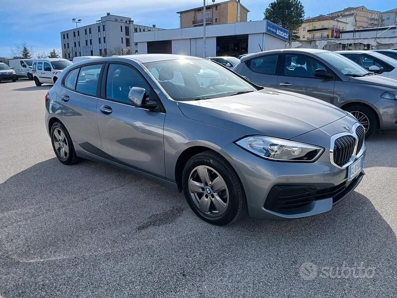 Usata BMW 116 Advantage 116 CV (85 kW) 2022 Grigio Utilitaria