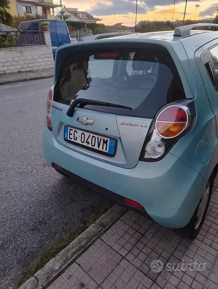 Usata Chevrolet Spark 68 CV (50 kW) 2011 Blu Utilitaria
