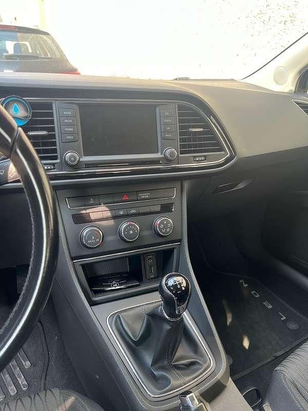 Usata Seat Leon ST Style 110 CV (80 kW) 2017 Grigio Station wagon