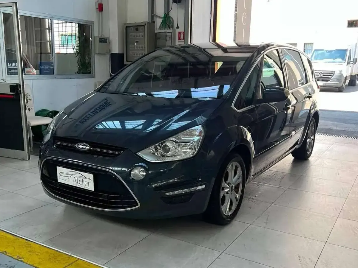 Usata Ford S-MAX Titanium 163 CV (119 kW) 2011 Bronzo Monovolume