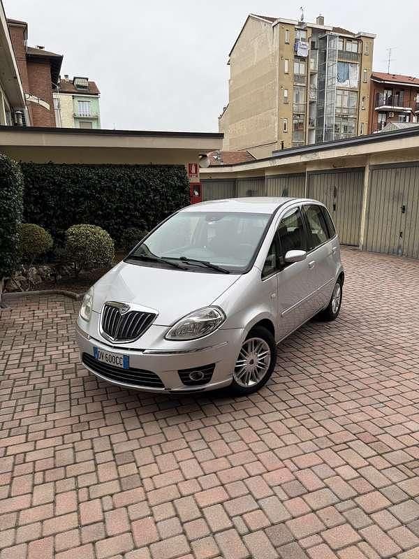 Usata Lancia Musa 77 CV (56 kW) 2009 Monovolume
