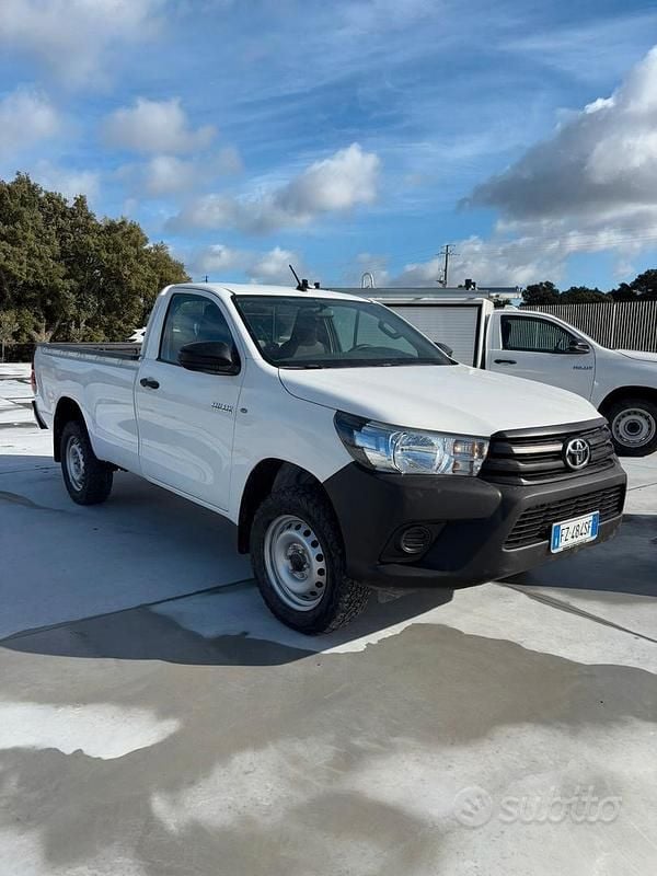Usata Toyota HiLux Comfort 150 CV (110 kW) 2019 Bianco Pick-up