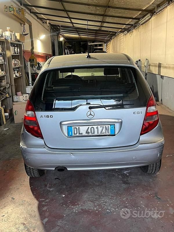 Usata Mercedes A180 Avantgarde 108 CV (79 kW) 2007 Grigio Berlina