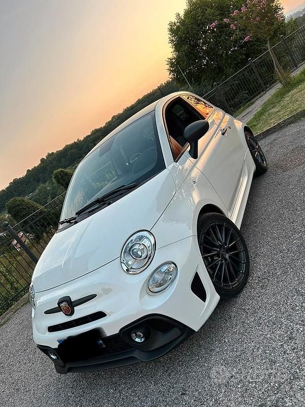 Usata Abarth 595 165 CV (121 kW) 2023 Bianco Utilitaria