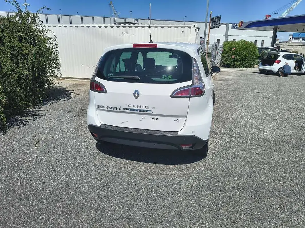 Usata Renault Scénic III Bose Edition 110 CV (80 kW) 2015 Bianco Monovolume
