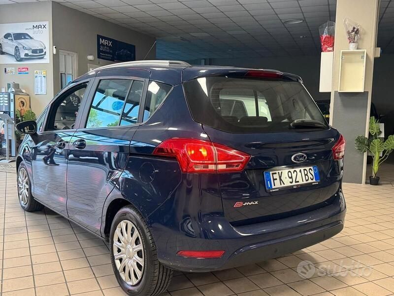 Usata Ford B-MAX Business Edition 90 CV (66 kW) 2018 Blu Monovolume