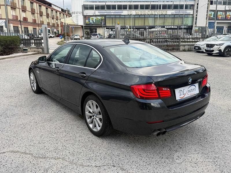 Usata BMW 523 204 CV (150 kW) 2010 Grigio Berlina