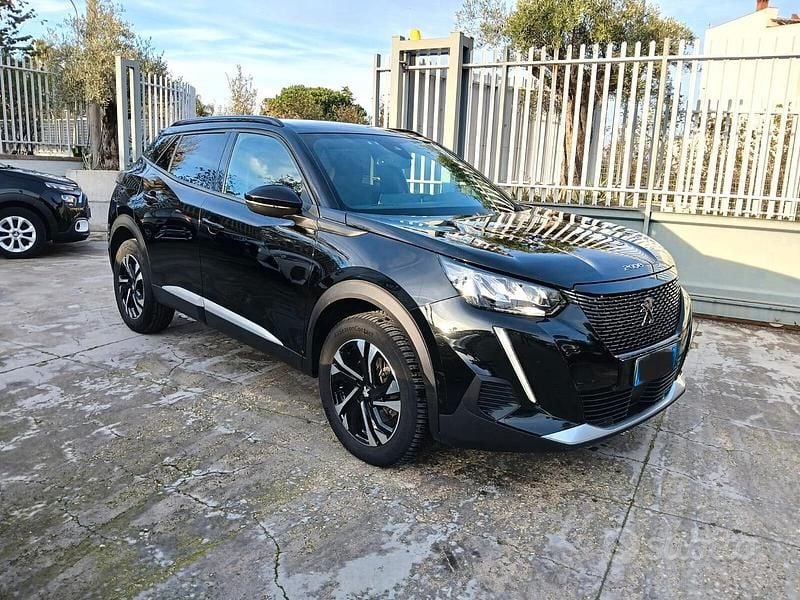 Usata Peugeot 2008 Active 130 CV (95 kW) 2023 Nero SUV